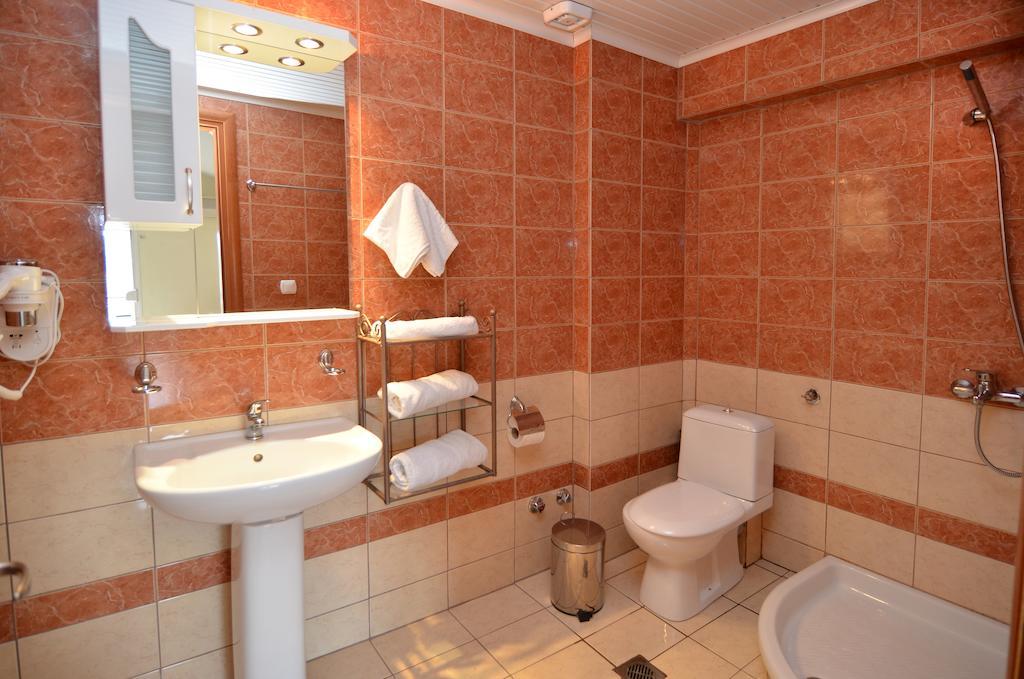 Kapahi Seaview Hotel Apartments Potos Room photo